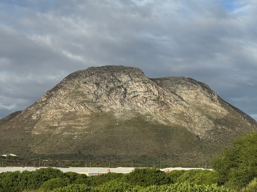 2 Bedroom Property for Sale in Gansbaai Central Western Cape